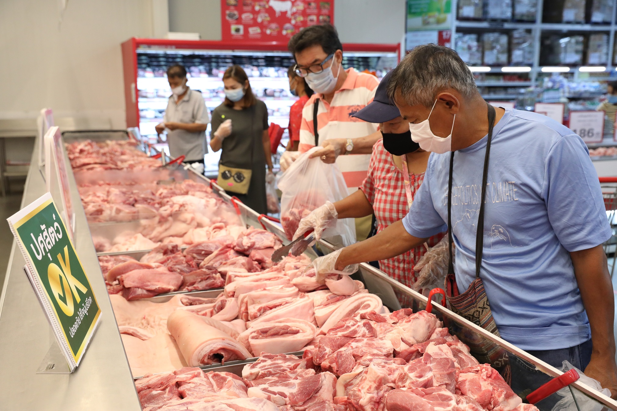 แม็คโคร เชิญปศุสัตว์ตรวจเยี่ยมศูนย์กระจายสินค้าไร้หมูเถื่อน